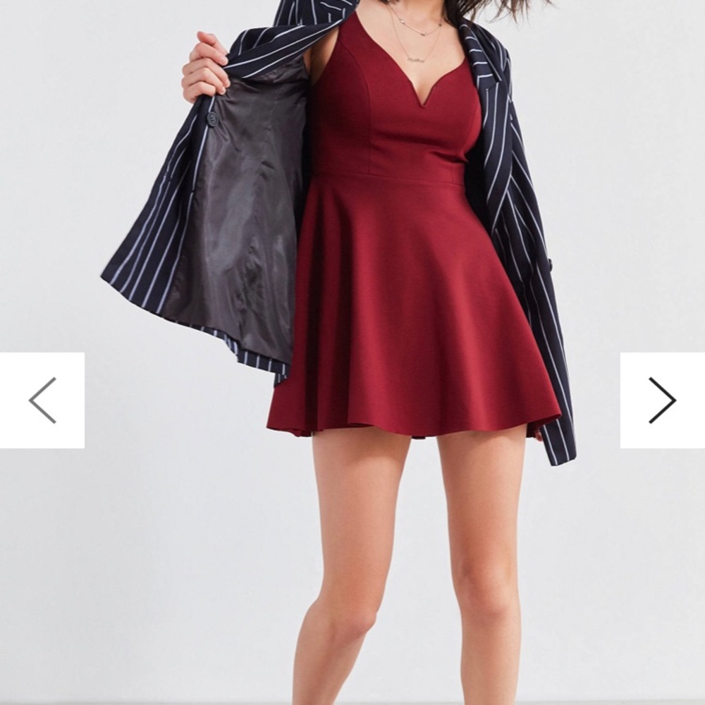 Kimchi Blue sweetheart neckline party dress